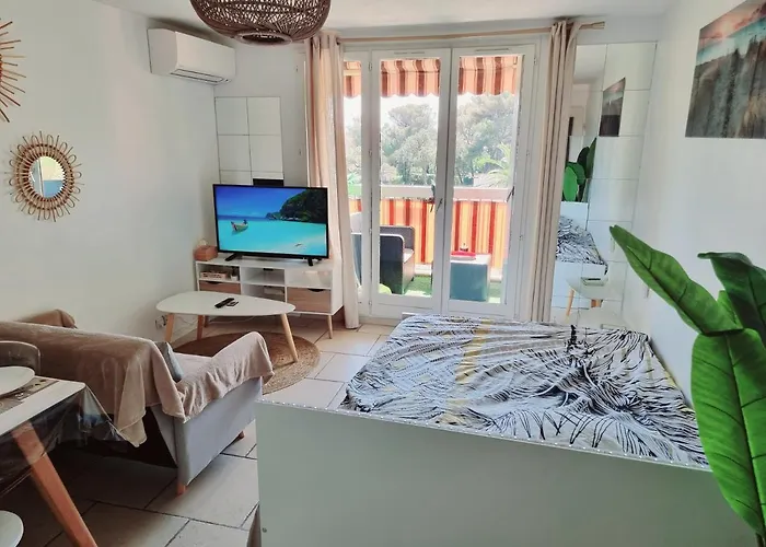 Appartement Climatise Design Au Coeur De St-Aygulf A 200 Metres La Mer