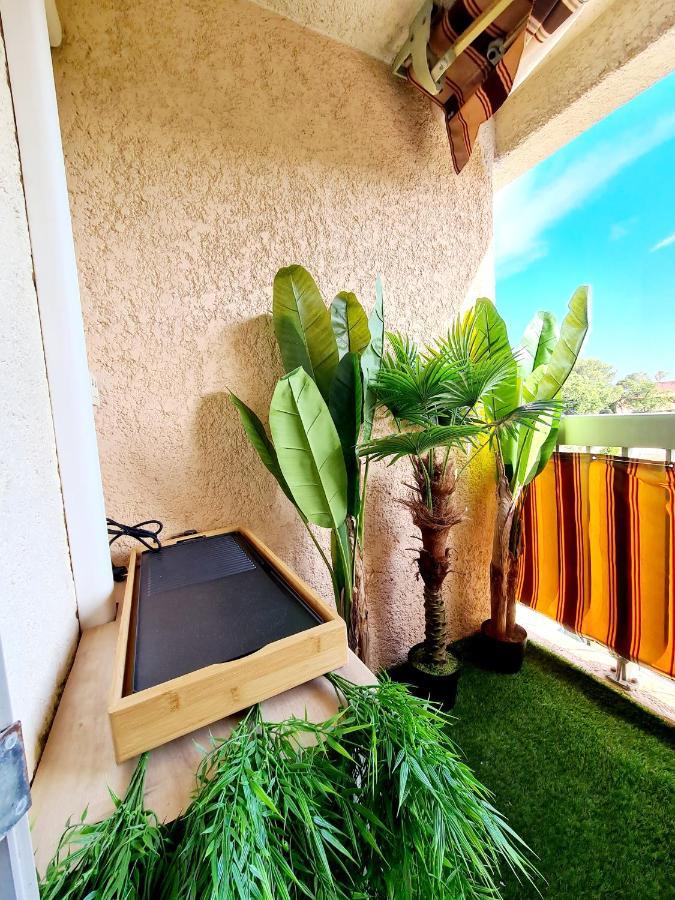 Apartment Climatise Design Au Coeur De St-aygulf A 200 Metres La